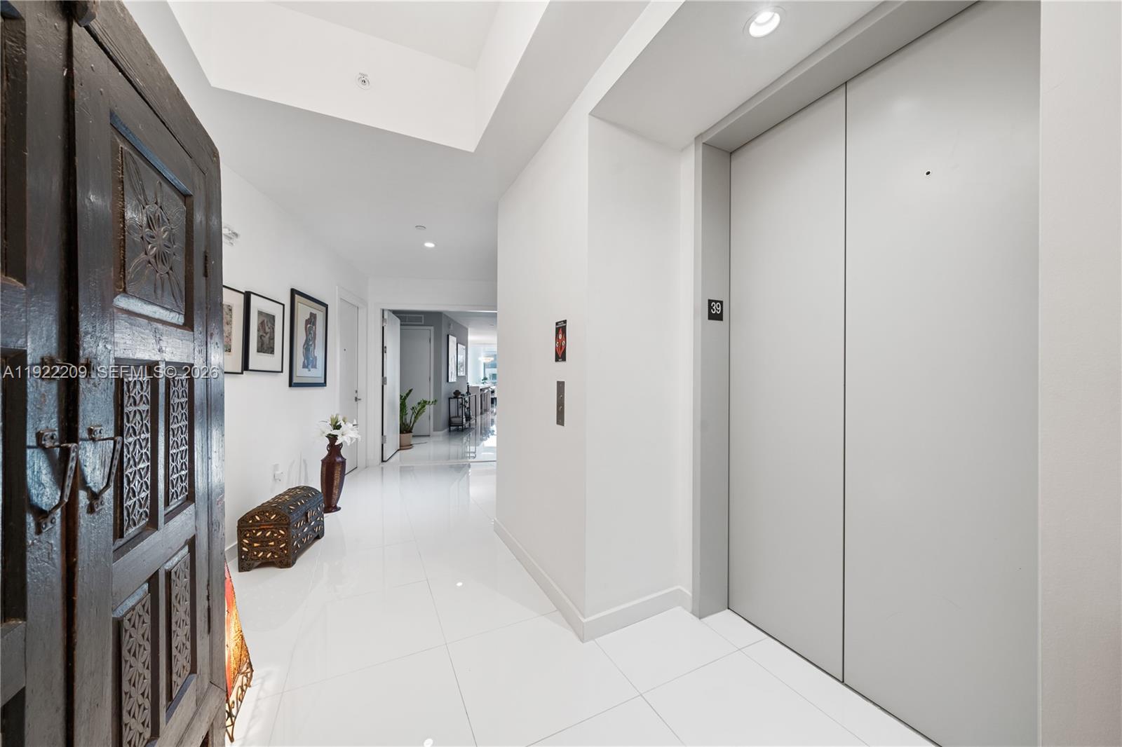 PARAMOUNT MIAMI WORLDCENTE - Residential