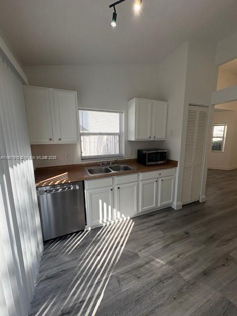 SCARBOROUGH I - Residential Lease