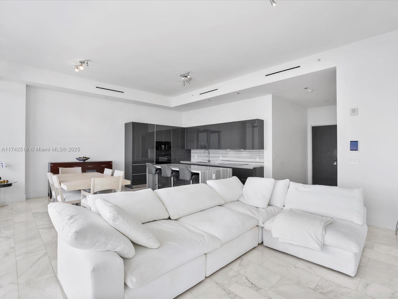 ECHO BRICKELL CONDO - Residential