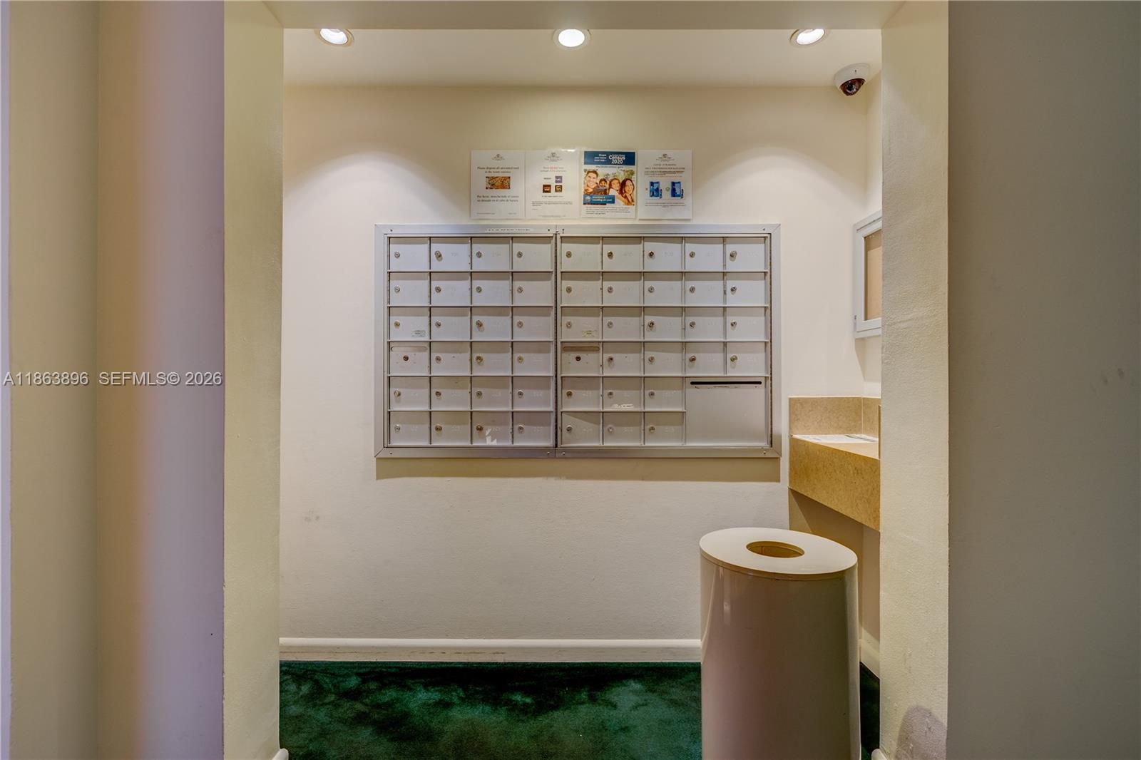 THE YACHT CLUB AT AVENTURA - Residential