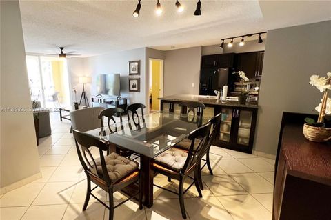 19555 E Country Club Dr 8305 Aventura FL 33180