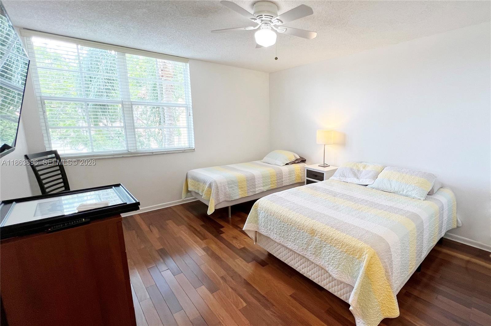 THE YACHT CLUB AT AVENTURA - Residential