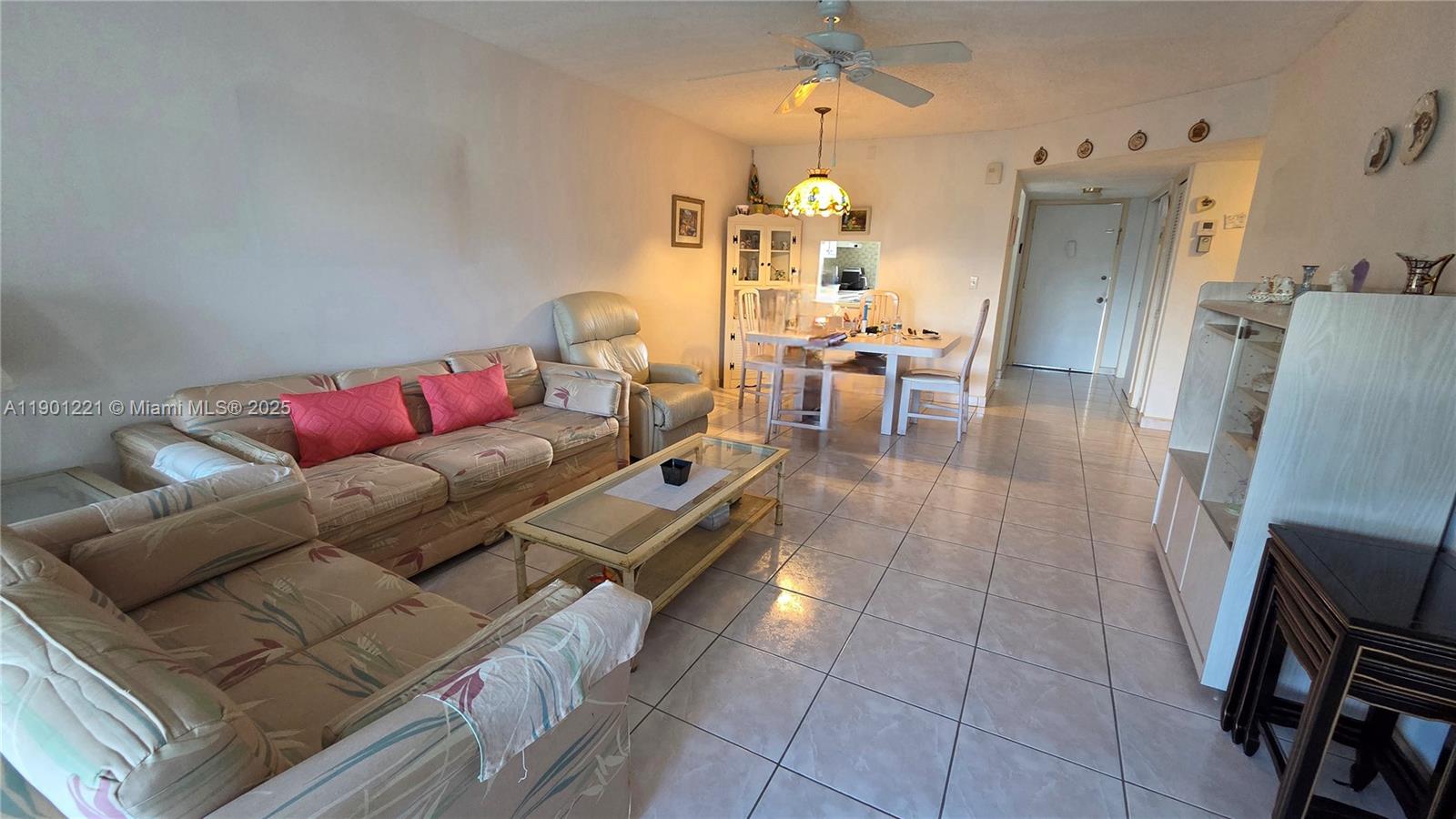 NATURA CONDO NO 1 - Residential