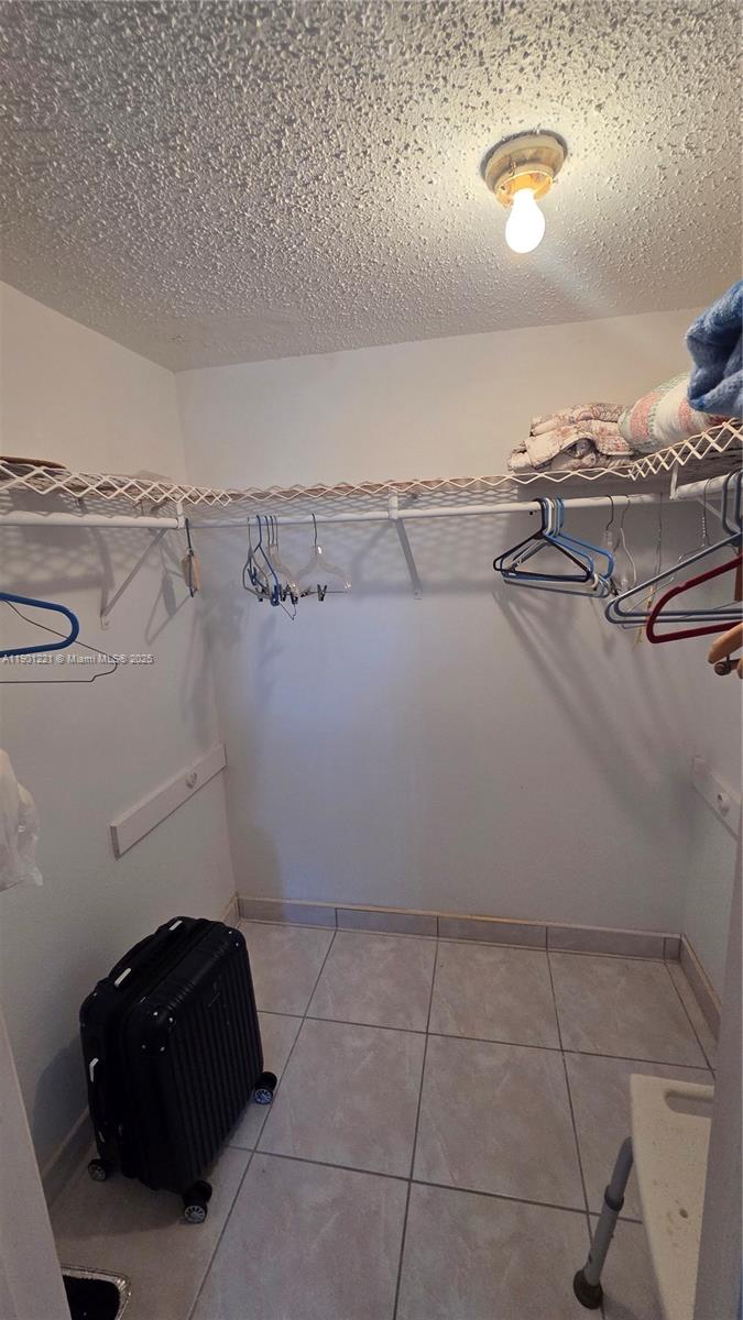 NATURA CONDO NO 1 - Residential