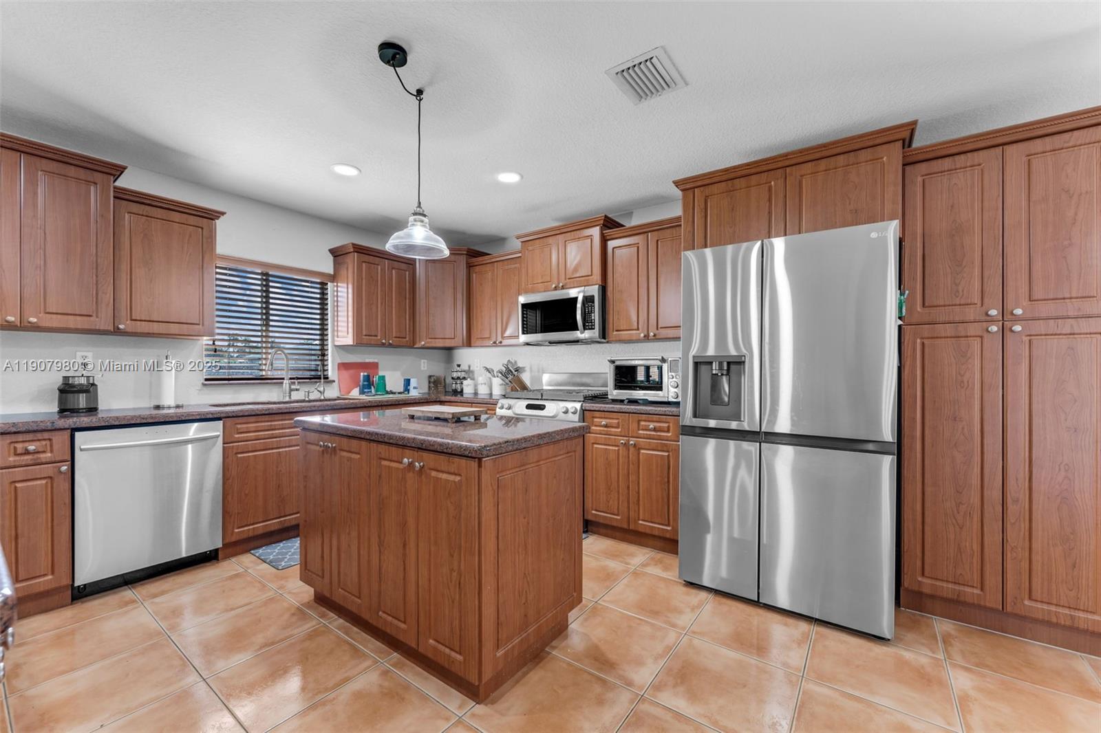 FARM LAND ESTATES - Residential