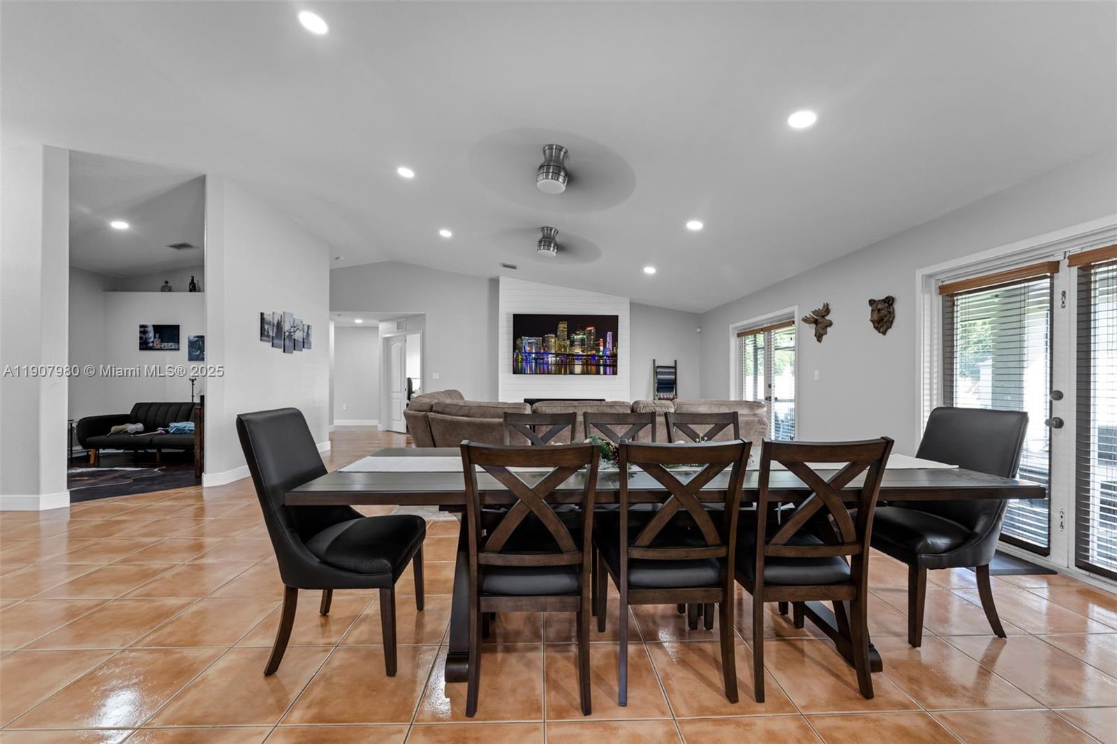 FARM LAND ESTATES - Residential