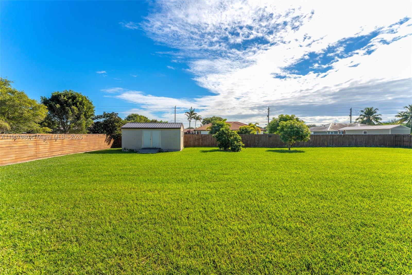 FARM LAND ESTATES - Residential