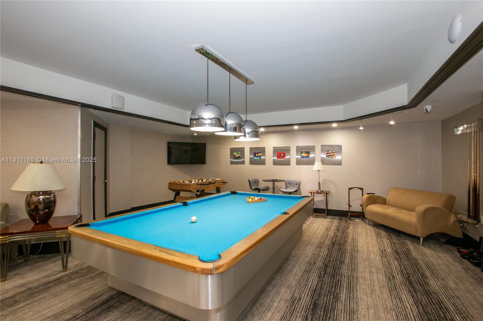 TERRACES NORTH TURNBERRY - Residential