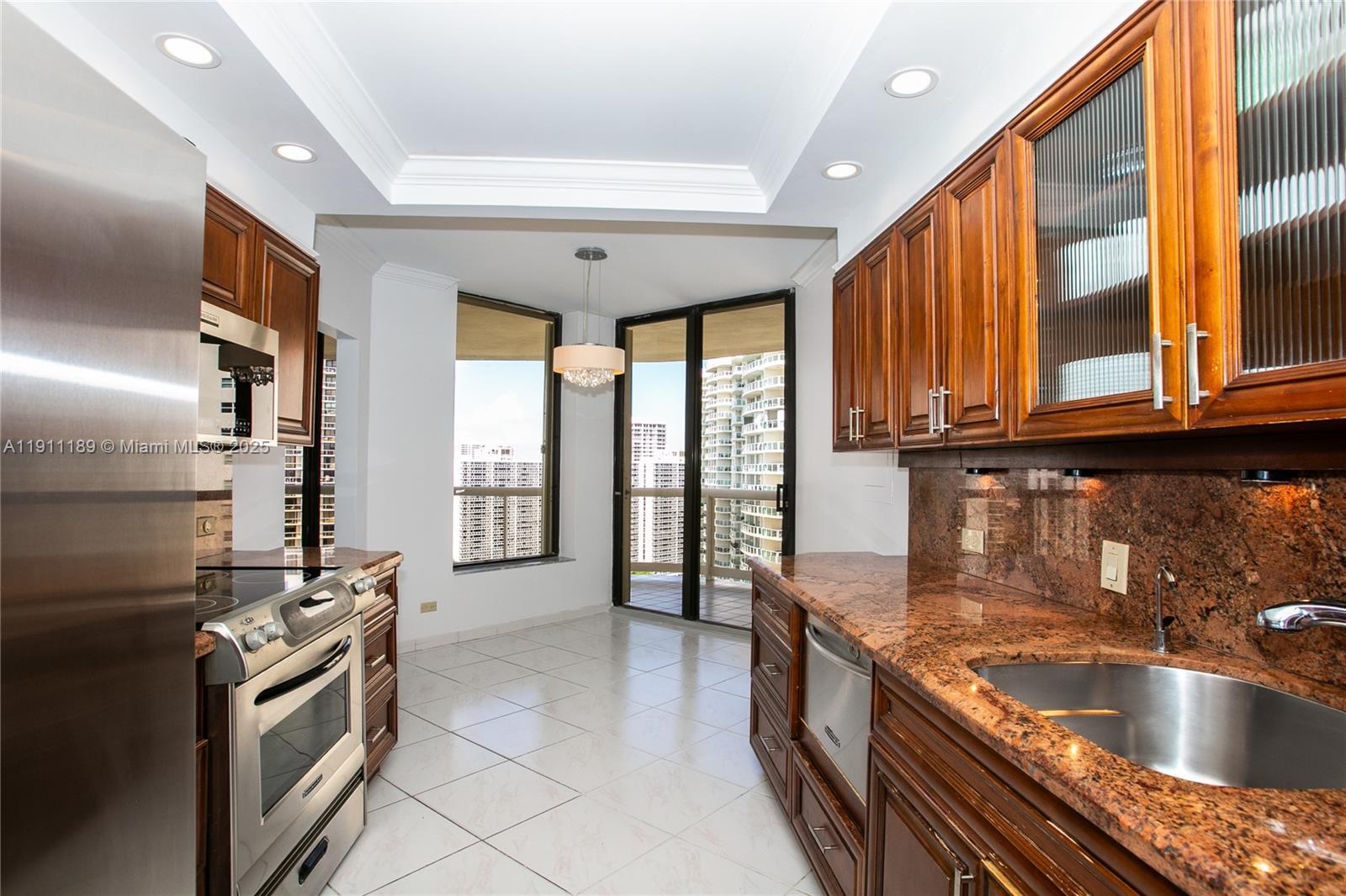 TERRACES NORTH TURNBERRY - Residential