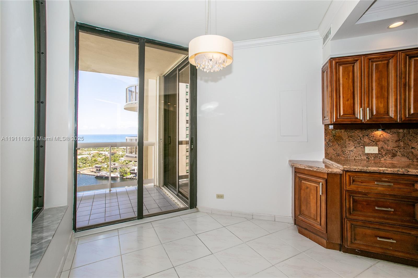 TERRACES NORTH TURNBERRY - Residential