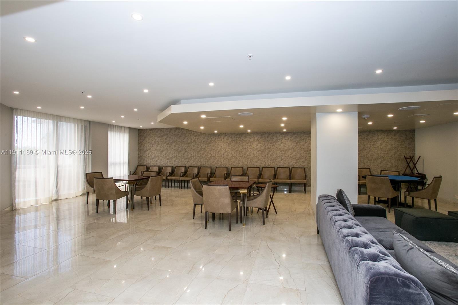 TERRACES NORTH TURNBERRY - Residential