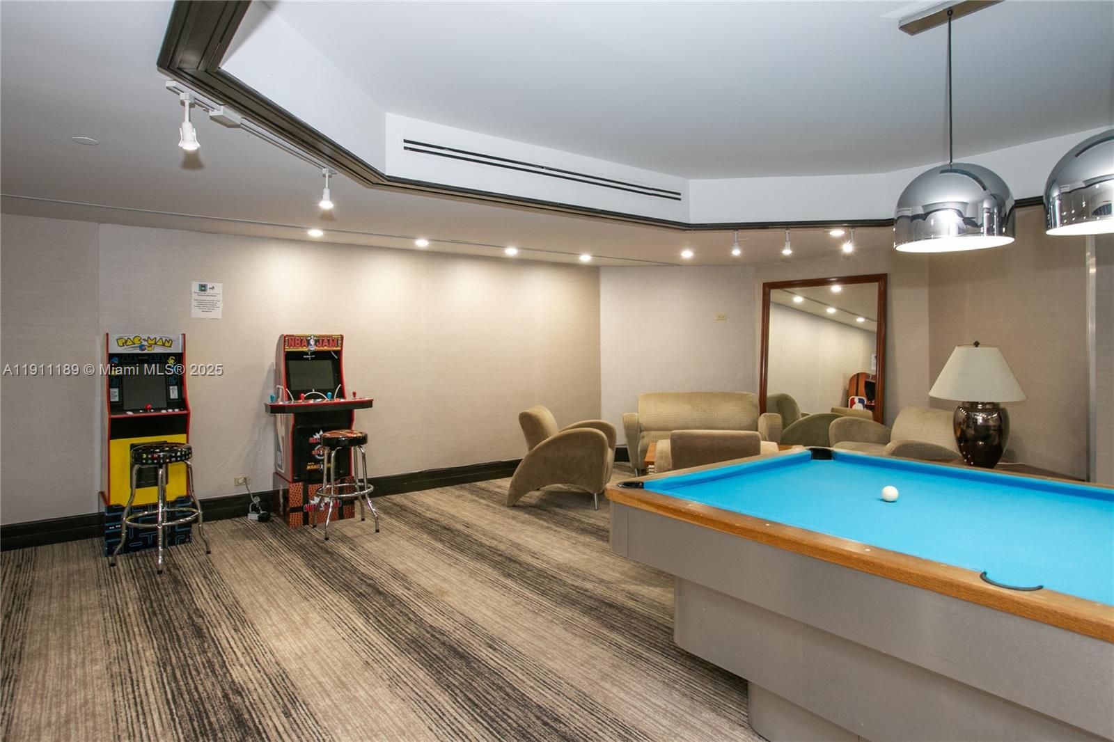 TERRACES NORTH TURNBERRY - Residential