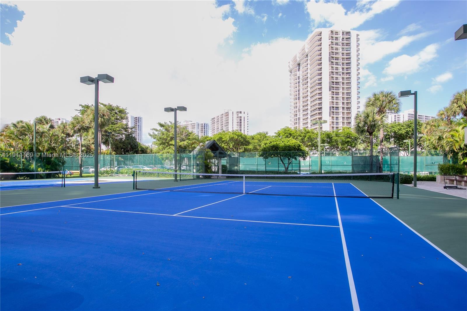 TERRACES NORTH TURNBERRY - Residential