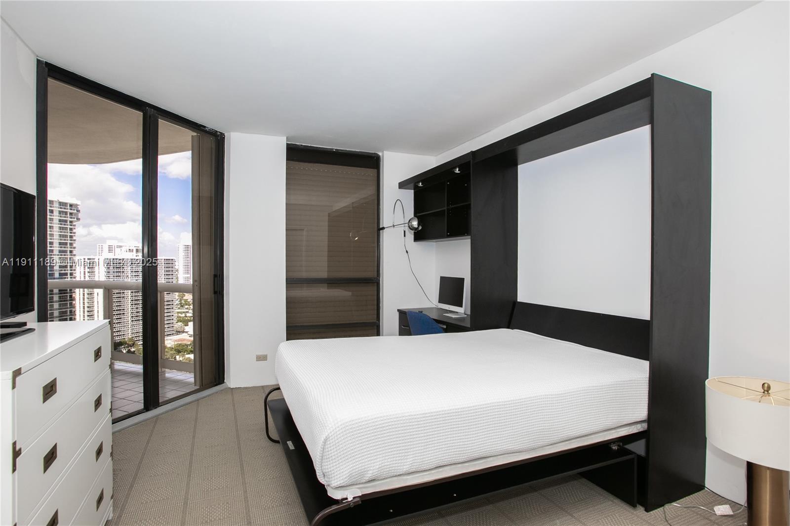 TERRACES NORTH TURNBERRY - Residential