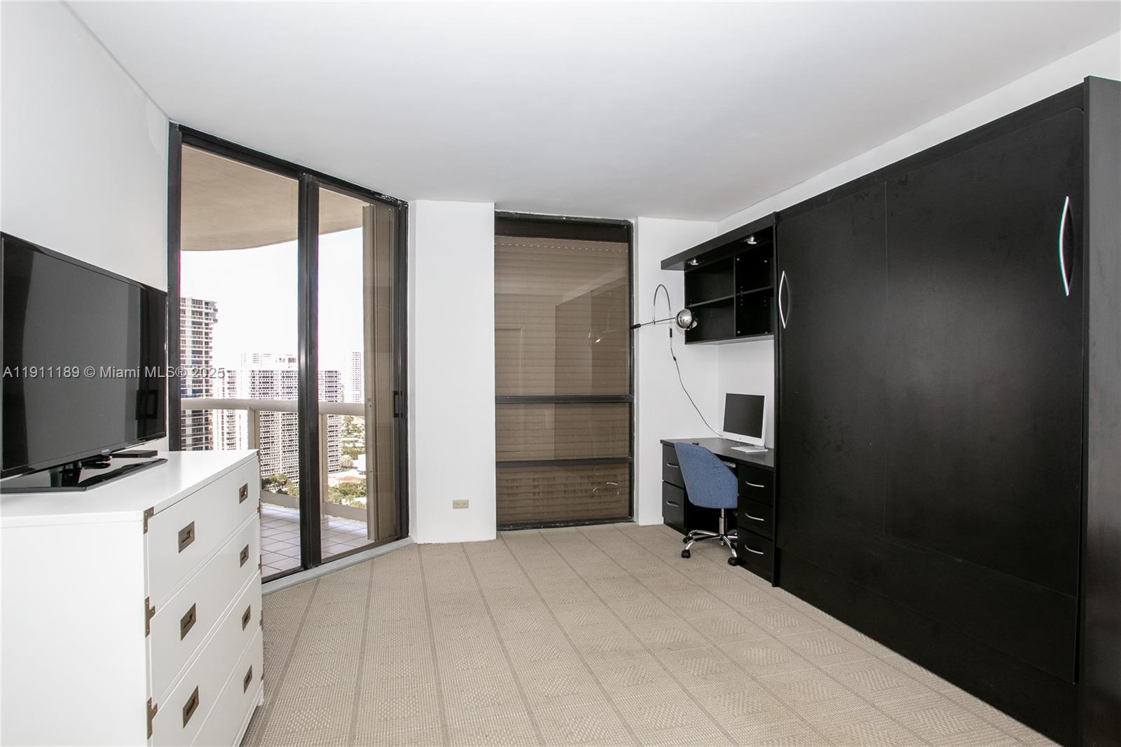 TERRACES NORTH TURNBERRY - Residential