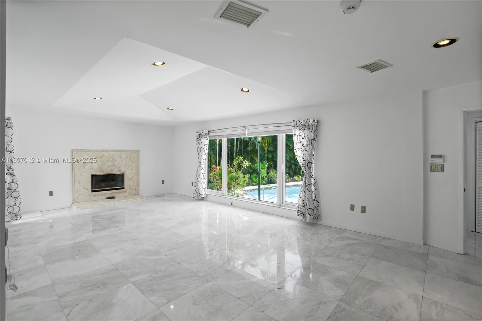 CORAL GABLES RIVIERA SEC - Residential Lease