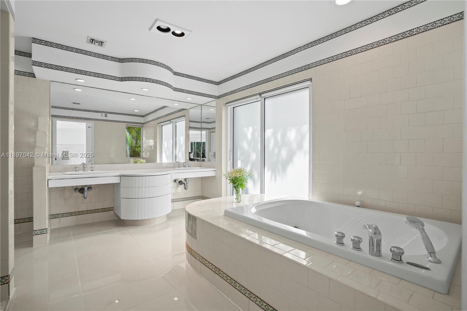 CORAL GABLES RIVIERA SEC - Residential Lease