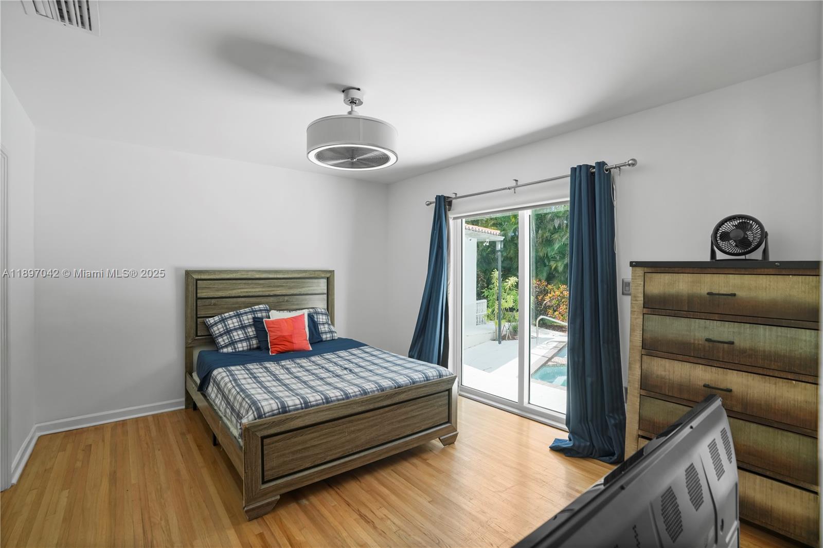 CORAL GABLES RIVIERA SEC - Residential Lease