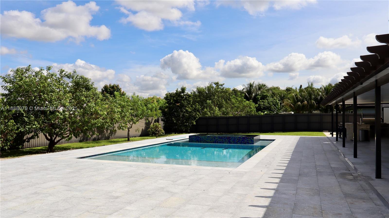 ZAMORA ESTATES - Residential