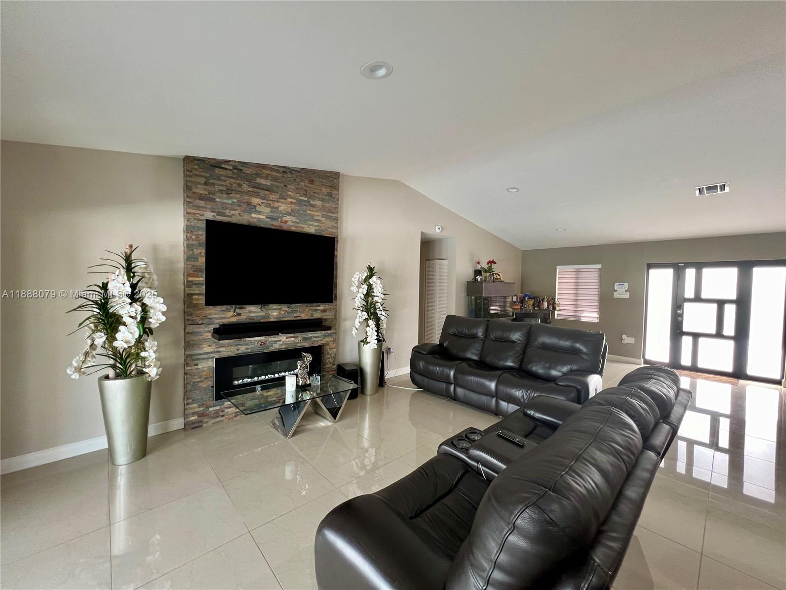 ZAMORA ESTATES - Residential