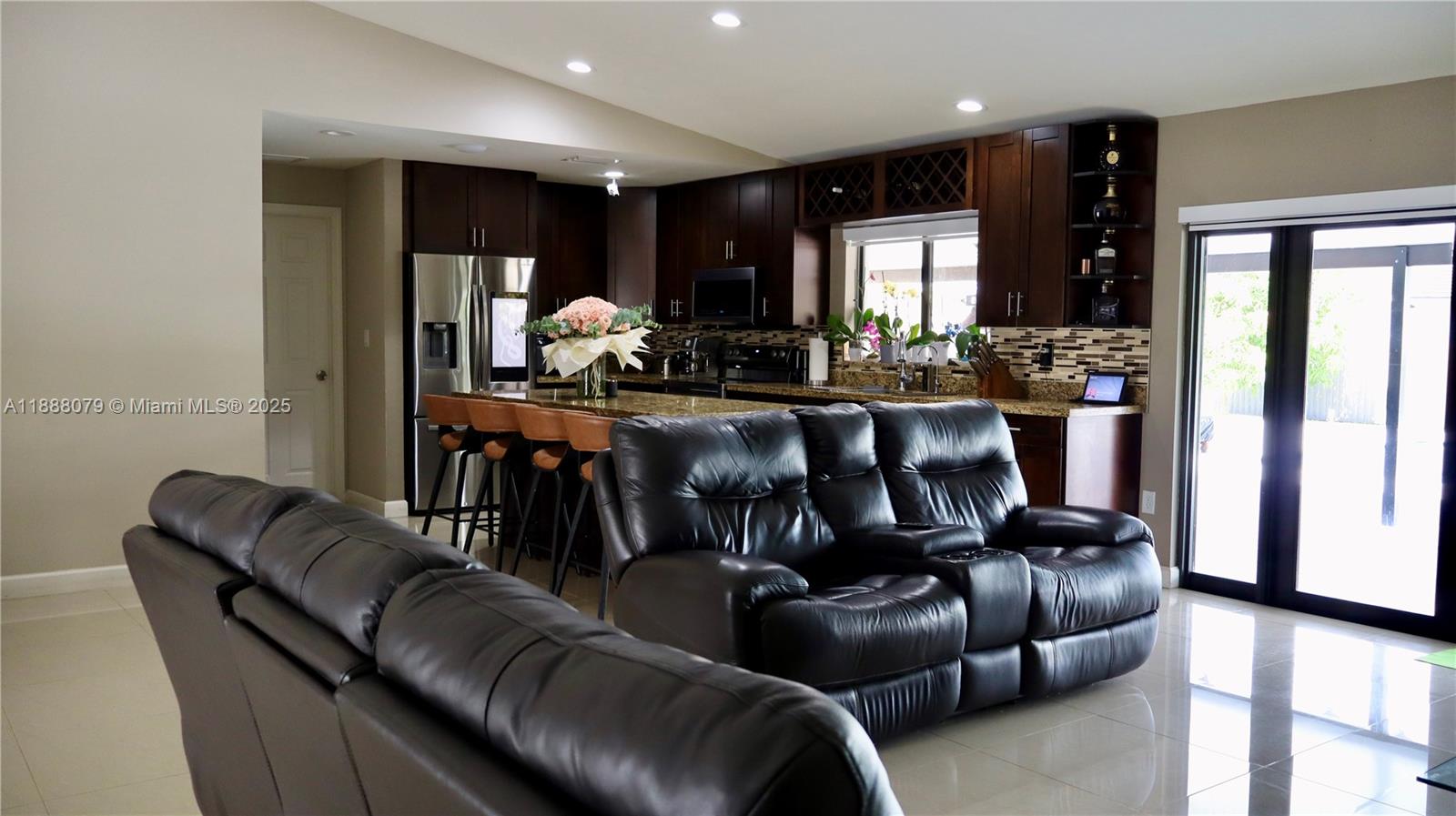 ZAMORA ESTATES - Residential