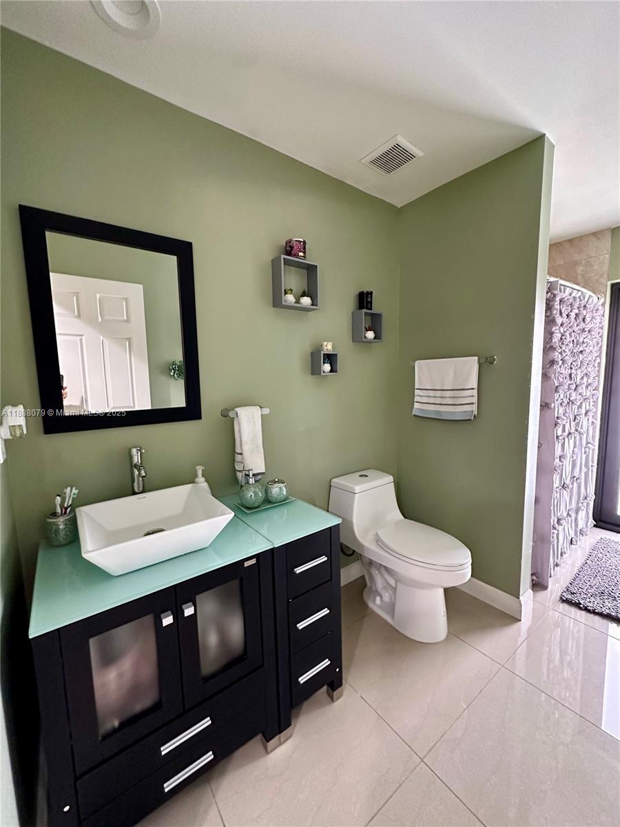 ZAMORA ESTATES - Residential