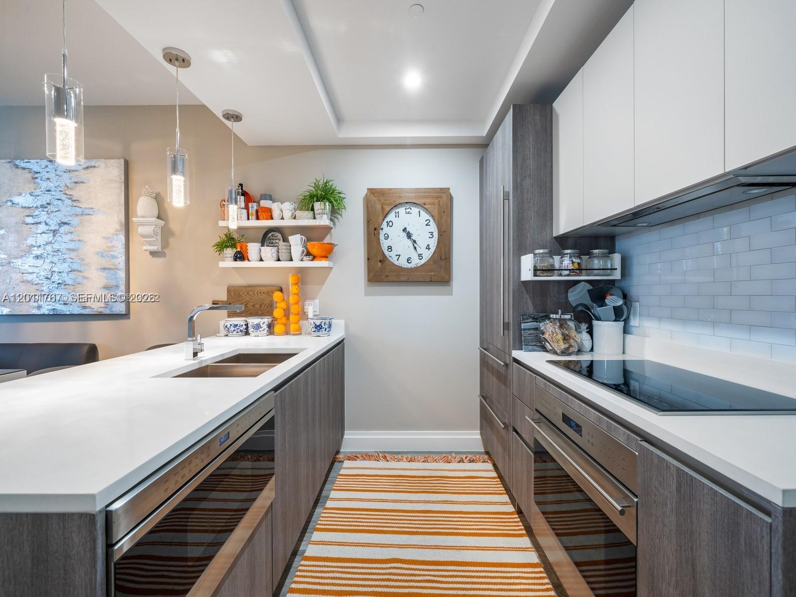 801 SMA RESIDENCES CONDO - Residential