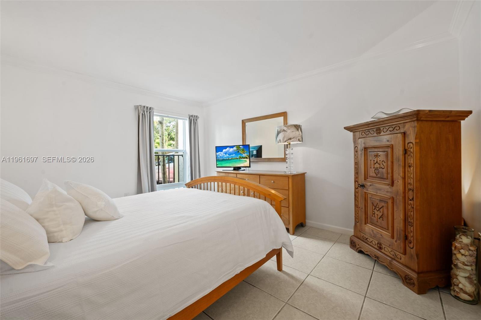 DADELAND GROVE CONDO - Residential