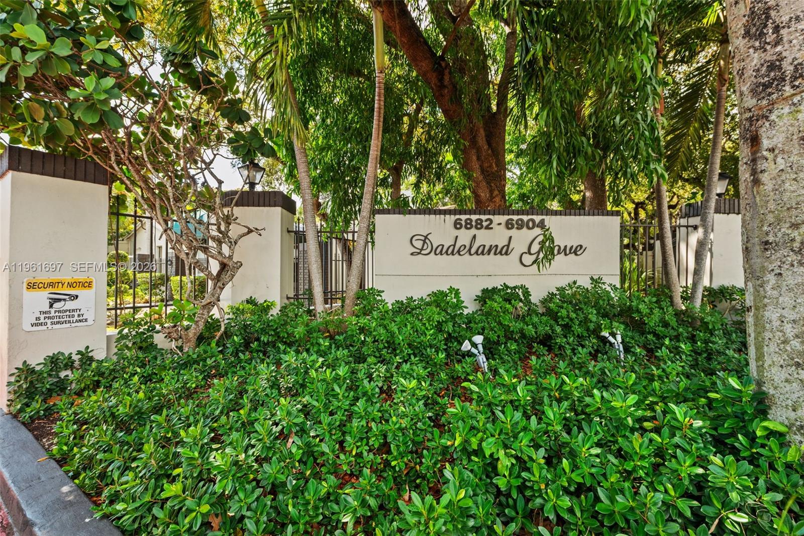 6886 N Kendall Dr D102