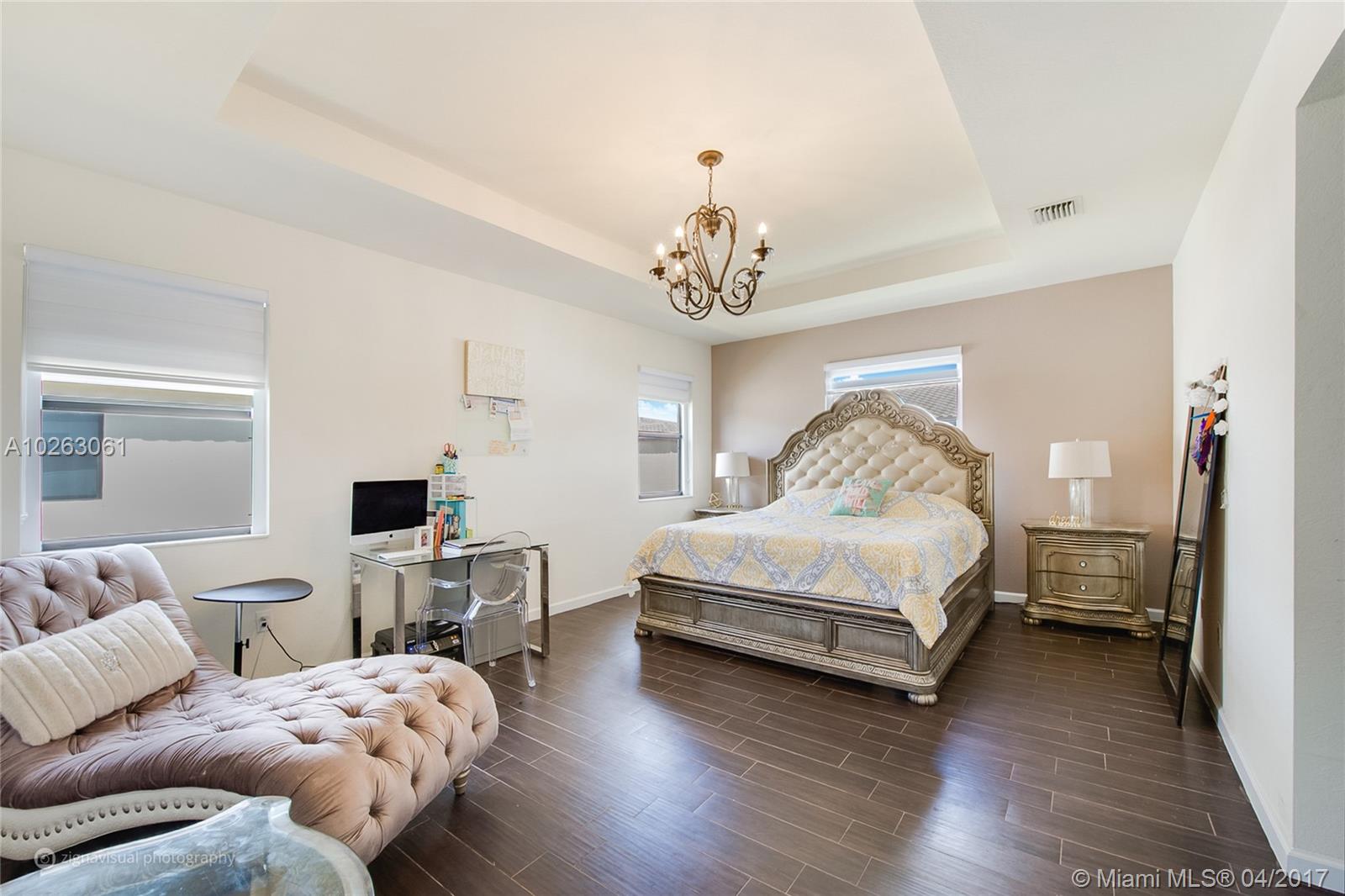 COCO PALM ESTATES - Residential Lease