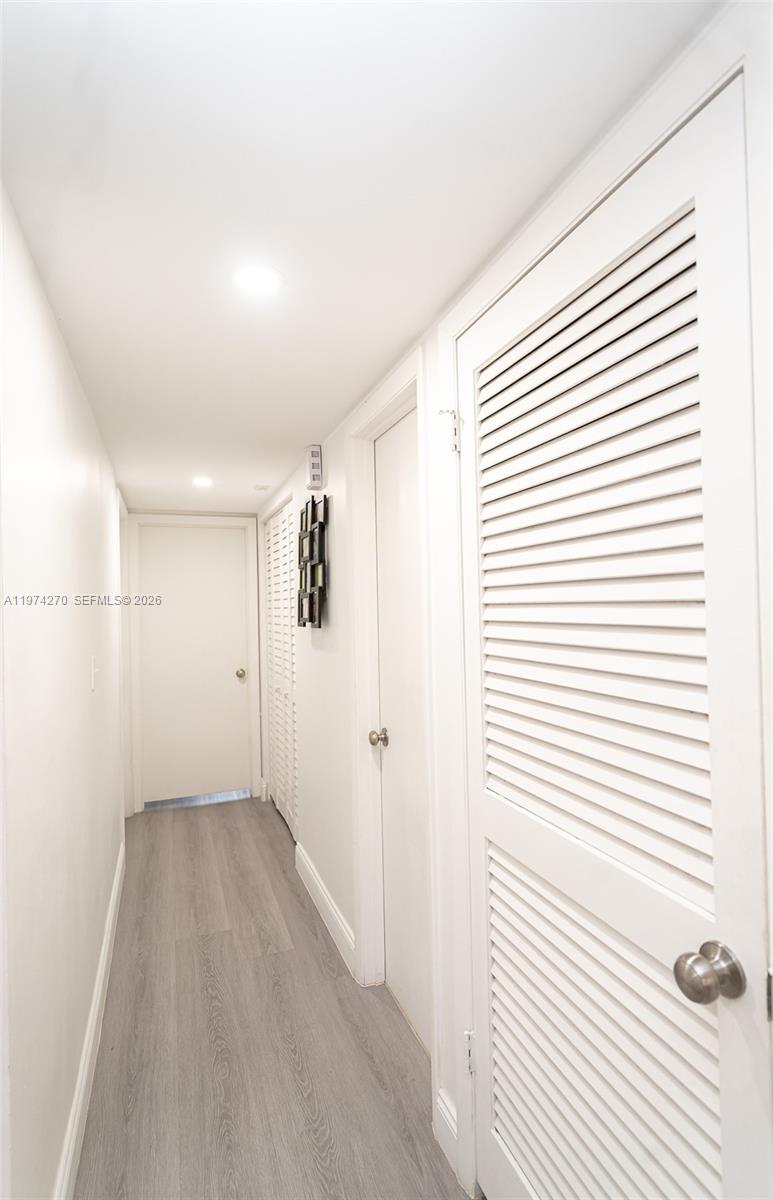 BEVERLY HILLS CONDO NUMBE - Residential