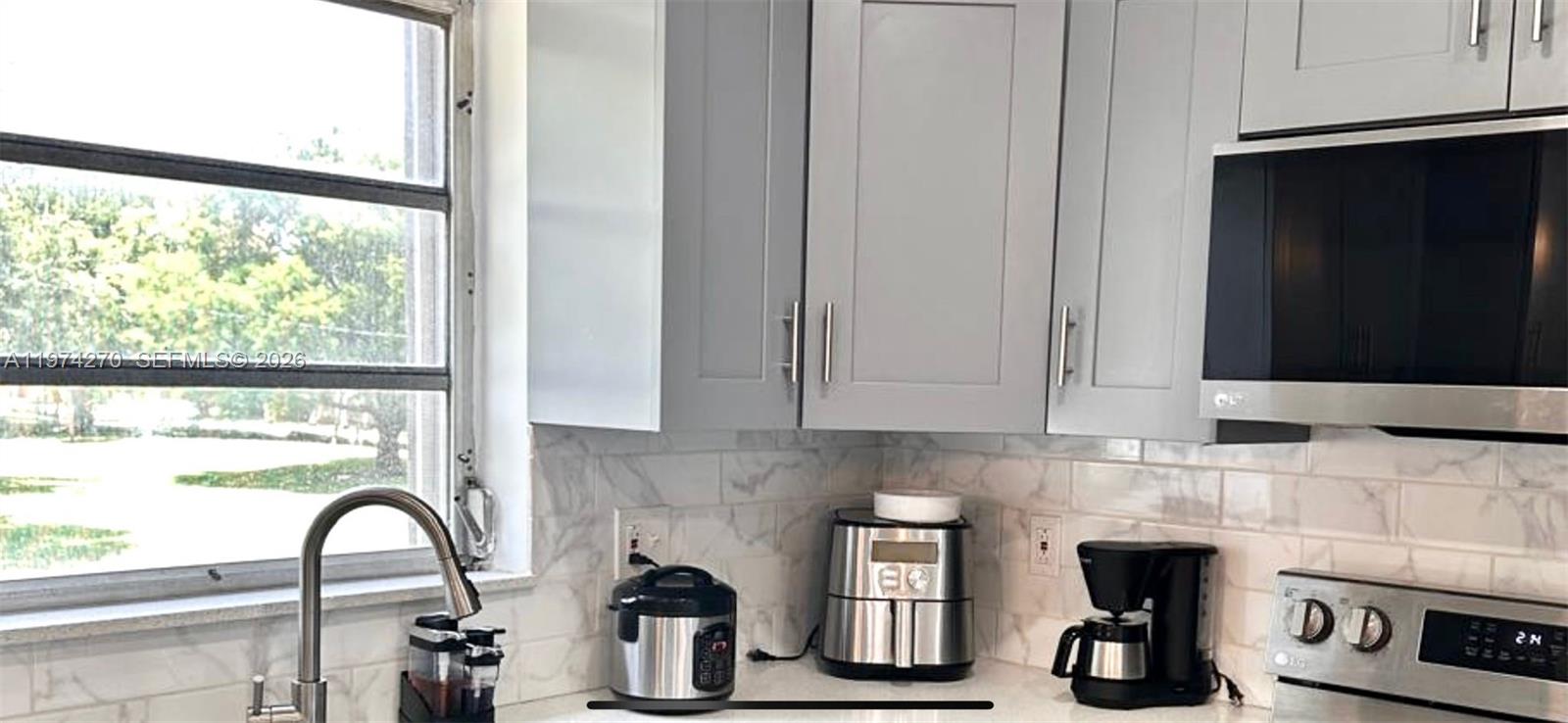 BEVERLY HILLS CONDO NUMBE - Residential