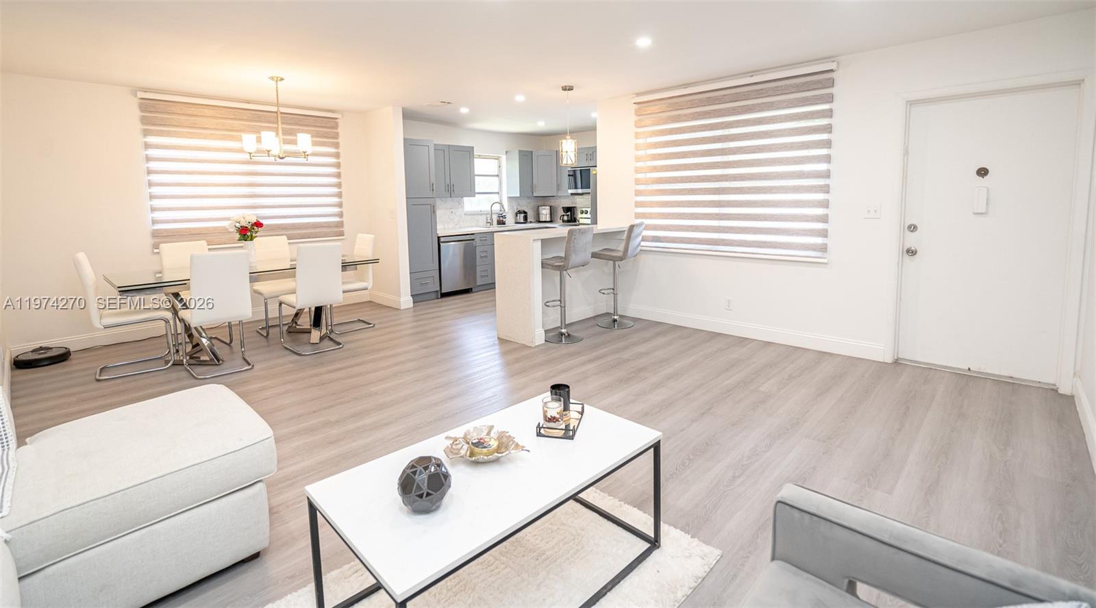 BEVERLY HILLS CONDO NUMBE - Residential