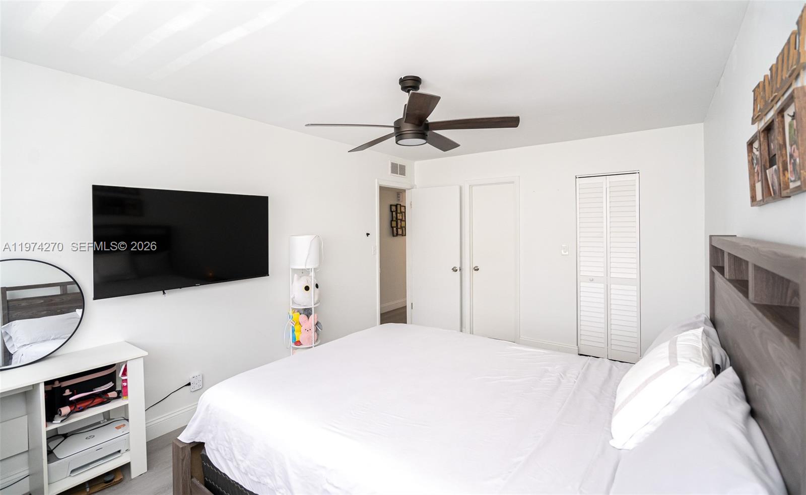 BEVERLY HILLS CONDO NUMBE - Residential