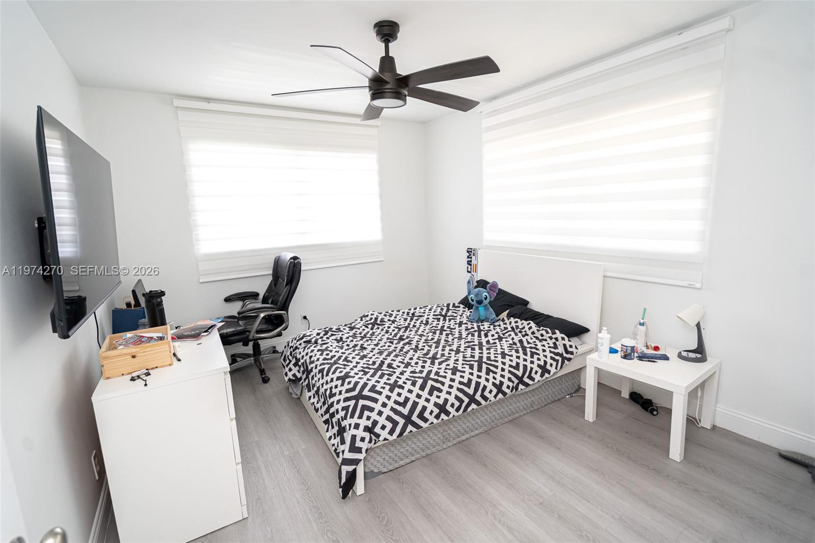 BEVERLY HILLS CONDO NUMBE - Residential