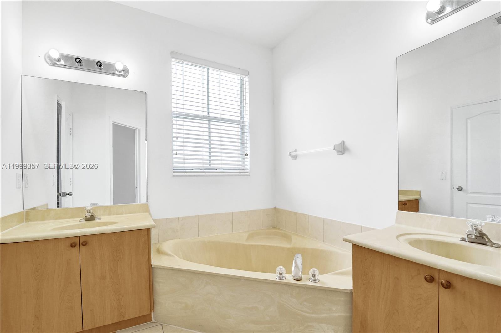 Pod 1 At Monarch Lakes - Residential