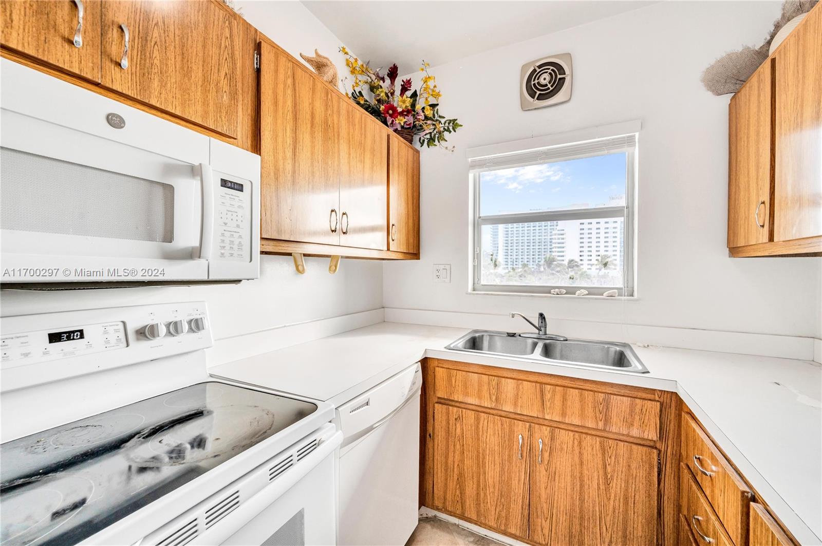 MIMOSA CONDO - Residential Lease