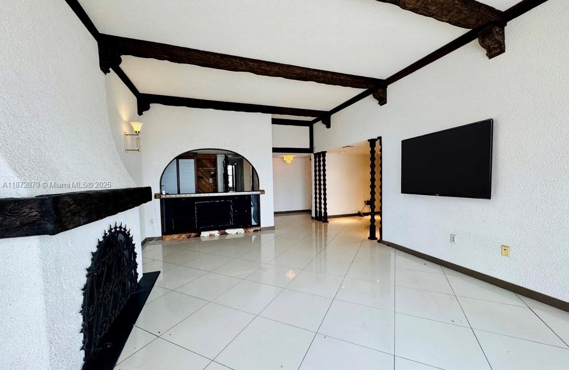 DEL PRADO - Residential