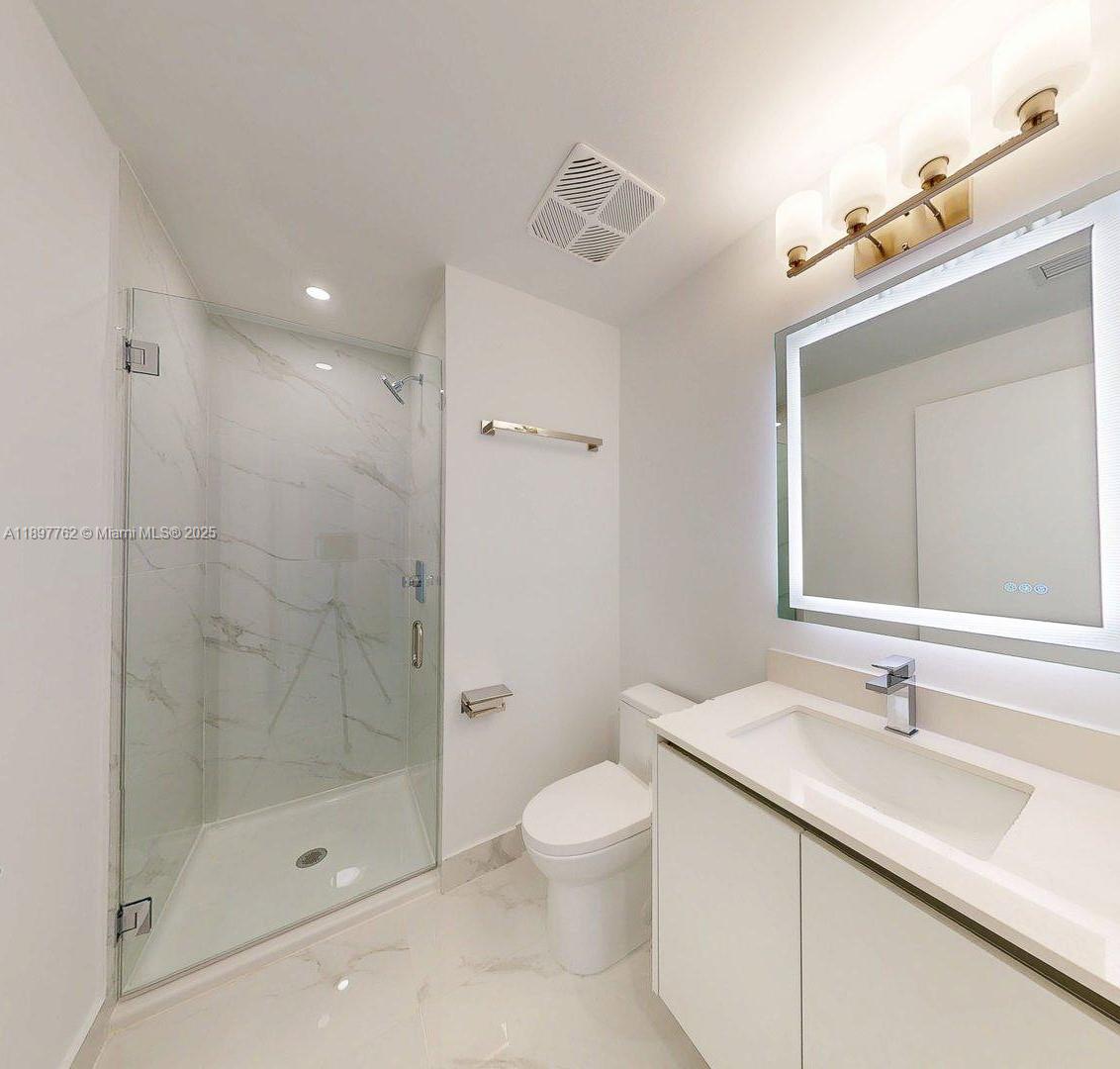 ARIA RESERVE MIAMI - Residential Lease