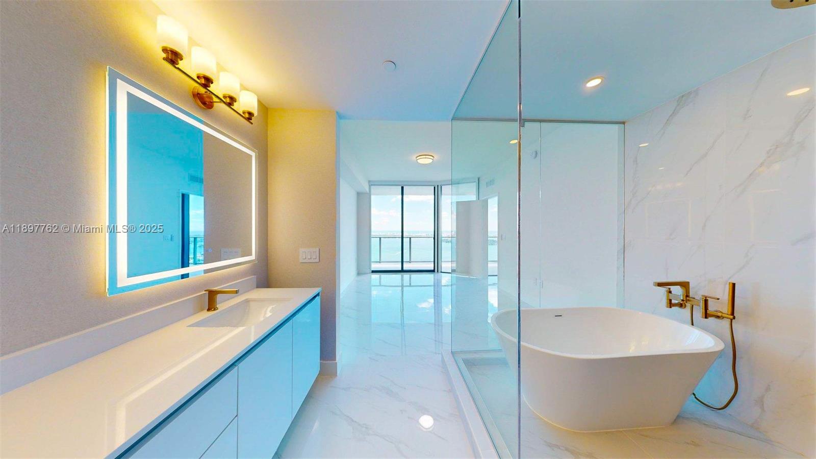 ARIA RESERVE MIAMI - Residential Lease