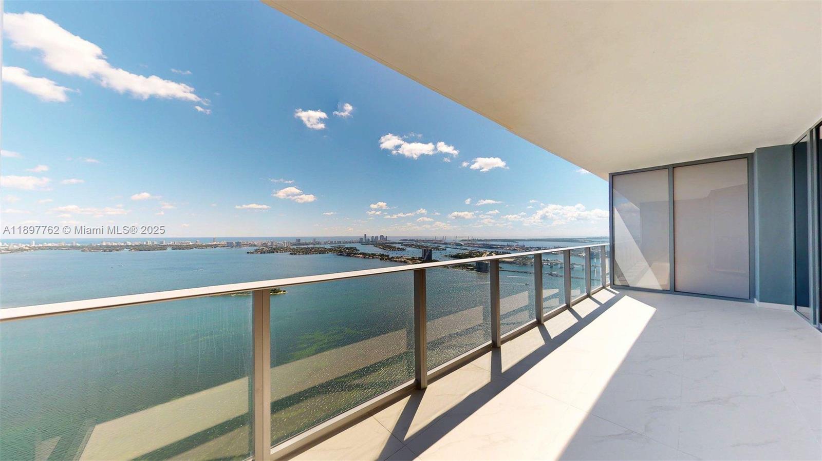 ARIA RESERVE MIAMI - Residential Lease