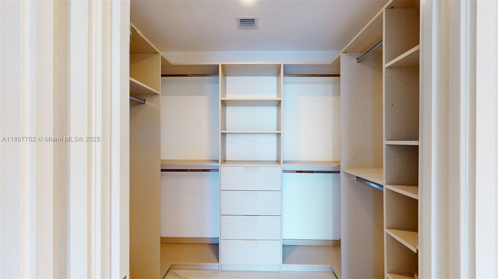 ARIA RESERVE MIAMI - Residential Lease