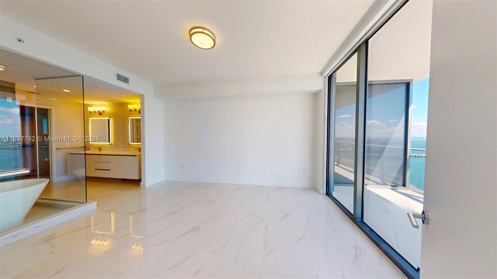 ARIA RESERVE MIAMI - Residential Lease