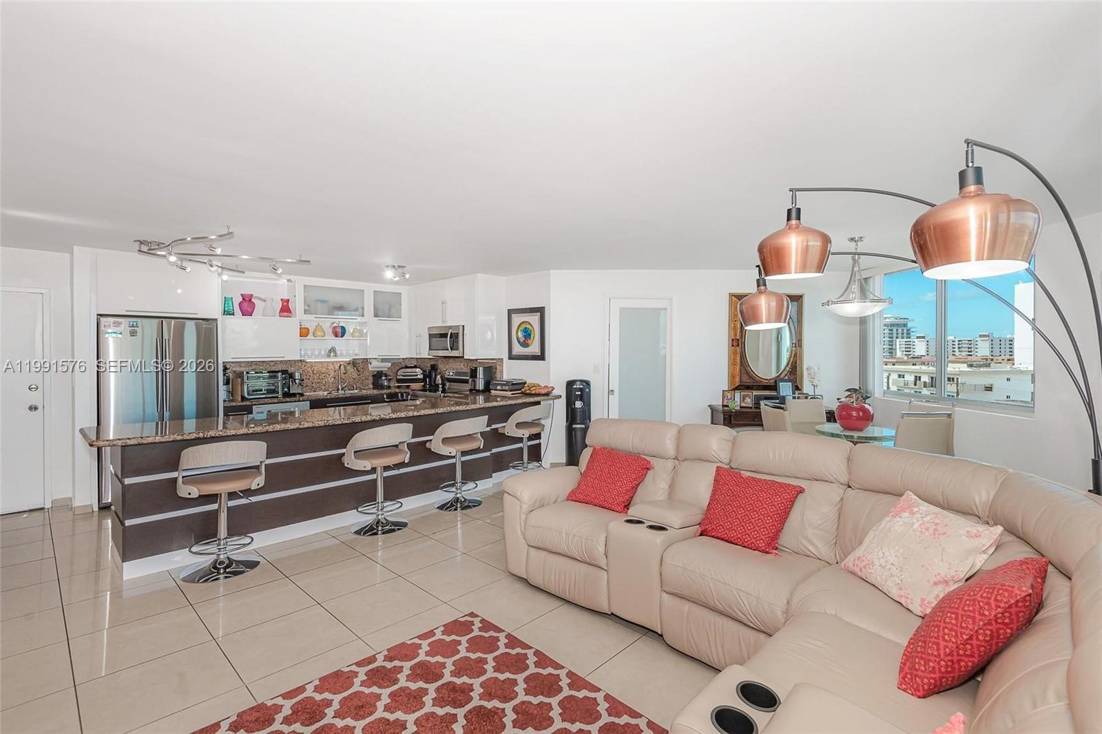 BURLEIGH HOUSE CONDO - Residential
