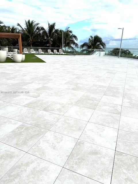 BURLEIGH HOUSE CONDO - Residential