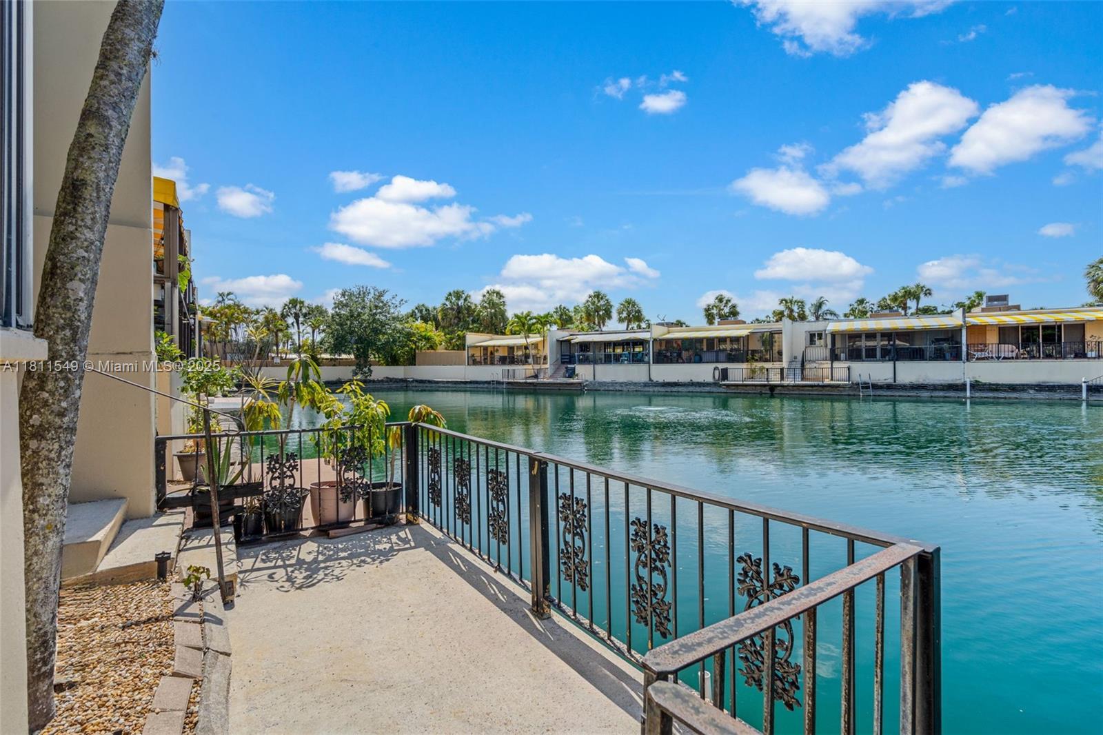 MIAMI LAKES LOCH LOMOND W - Residential