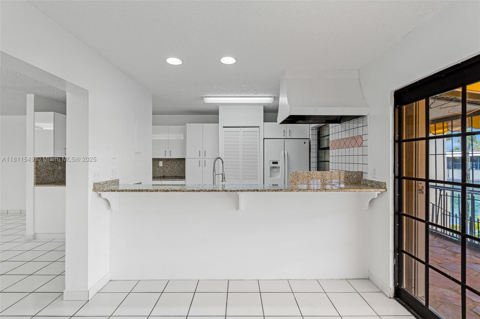 MIAMI LAKES LOCH LOMOND W - Residential