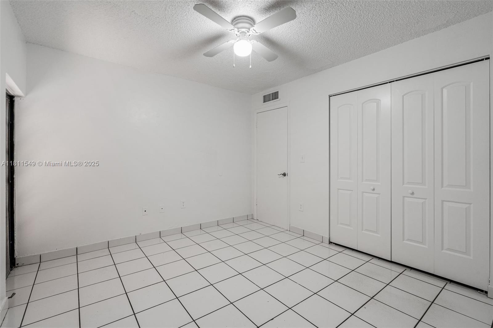 MIAMI LAKES LOCH LOMOND W - Residential