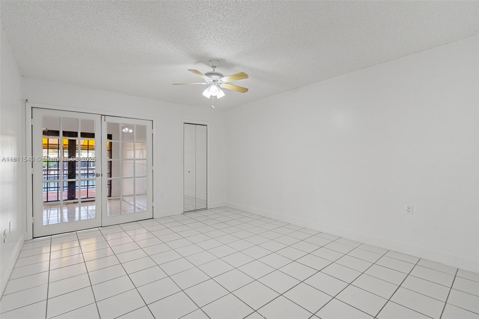 MIAMI LAKES LOCH LOMOND W - Residential