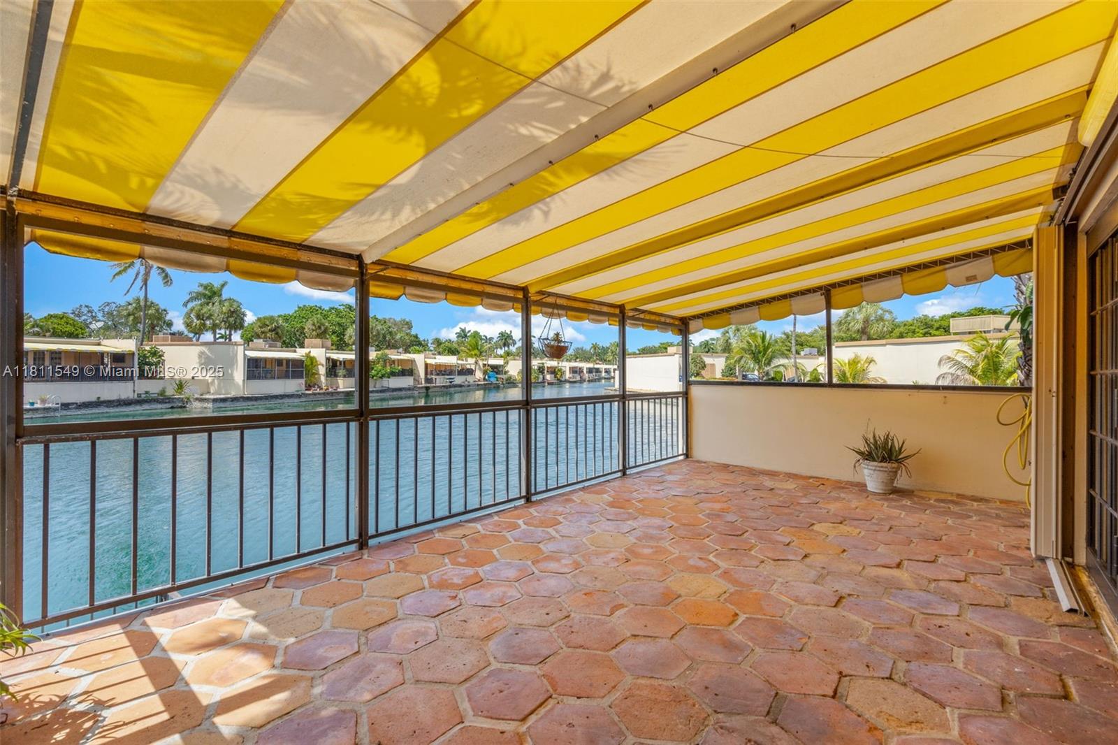 MIAMI LAKES LOCH LOMOND W - Residential